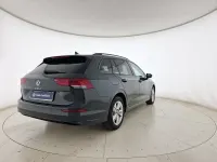 Usata VW Golf VIII Life 115 CV (84 kW) 2023 Urano grey Station wagon