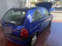 Usado Opel Corsa 54 HP (39 kW) 1999 Azul Sedan