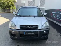Usata Hyundai Tucson Dynamiq 113 CV (83 kW) 2006 Grigio SUV