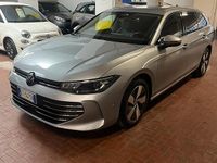 Usata VW Passat R-line 150 CV (110 kW) 2024 Station wagon