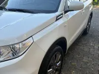 Usata Suzuki Vitara 111 CV (81 kW) 2020 Bianco SUV