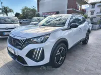 Usata Peugeot 2008 Allure 131 CV (96 kW) 2023 Bianco SUV