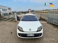 Usata Renault Laguna III 180 CV (132 kW) 2010 Bianco Station wagon