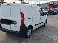 Usata Fiat Doblò 90 CV (66 kW) 2012 Bianco Monovolume