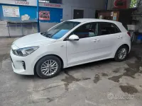 Usata Kia Rio 84 CV (61 kW) 2020 Bianco Berlina