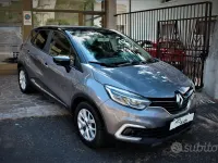 Usata Renault Captur 90 CV (66 kW) 2019 Grigio SUV
