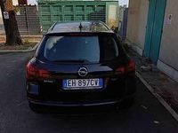 Usata Opel Astra Cosmo 125 CV (91 kW) 2011 Nero Station wagon