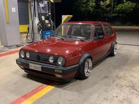 Begagnad VW Golf II 1986 Röd Halvkombi