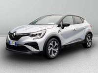 Usata Renault Captur RS Line 159 CV (116 kW) 2022 Grigio chiaro SUV