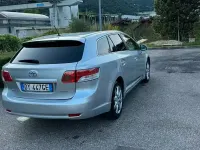 Usata Toyota Avensis Executive 126 CV (92 kW) 2009 Grigio Station wagon