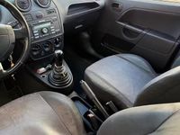 Usado Ford Fiesta 75 HP (55 kW) 2008 Azul Citadino