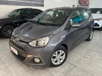 Begagnad Hyundai i10 Style 66 HK (48 kW) 2015 Grå Halvkombi