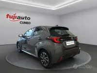 Gebraucht Toyota Yaris Hybrid Trend 116 PS (85 kW) 2022 Grau Kleinwagen