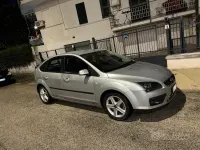 Usata Ford Focus 116 CV (85 kW) 2005 Grigio Berlina