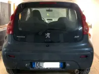 Usata Peugeot 107 54 CV (39 kW) 2007 Nero Utilitaria