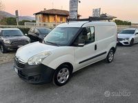 Usata Opel Combo 105 CV (77 kW) 2015 Bianco Monovolume
