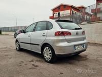 Usata Seat Ibiza 75 CV (55 kW) 2005 Grigio Utilitaria