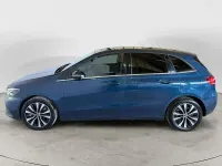 Usata Mercedes B250e 218 CV (160 kW) 2022 Blu Monovolume