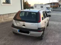 Usata Opel Corsa 75 CV (55 kW) 2002 Grigio Utilitaria