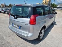 Usata Peugeot 5008 Active 115 CV (84 kW) 2013 Grigio Monovolume