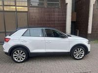Usata VW T-Roc R-line 150 CV (110 kW) 2022 Bianco SUV