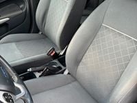 Usata Ford Fiesta 97 CV (71 kW) 2012 Bianco Utilitaria