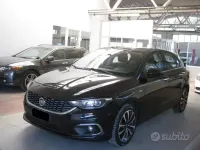 Usata Fiat Tipo Lounge 120 CV (88 kW) 2018 Nero Station wagon