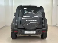 Usata Land Rover Defender SE Dynamic 200 CV (147 kW) 2025 Grigio SUV
