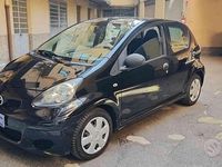 Usata Toyota Aygo Connect Style 68 CV (50 kW) 2011 Nero pastello Utilitaria