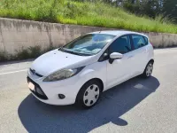 Usata Ford Fiesta Titanium 95 CV (69 kW) 2011 Bianco Berlina
