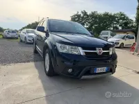 Usata Fiat Freemont 170 CV (125 kW) 2013 Blu SUV
