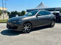 Usata Maserati Levante 275 CV (202 kW) 2017 Grigio SUV