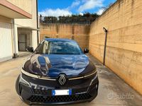 Usata Renault Megane E-Tech 161 kW (220 CV) 2025 Blu Berlina