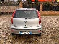 Usata Fiat Punto 80 CV (58 kW) 2004 Utilitaria