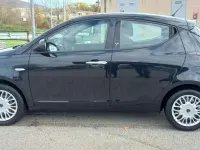 Usata Lancia Ypsilon Silver 69 CV (50 kW) 2018 Nero Utilitaria