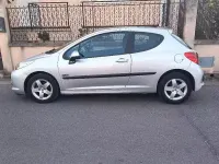 Usata Peugeot 207 68 CV (50 kW) 2009 Berlina