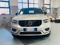 Usata Volvo XC40 R-Design 190 CV (139 kW) 2019 Grigio SUV