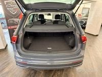 Usado VW Tiguan Life 150 HP (110 kW) 2021 Cinzento SUV
