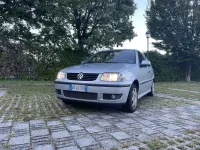 Usata VW Polo Highline 75 CV (55 kW) 2000 Grigio Berlina