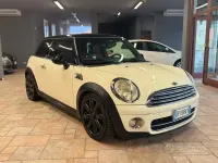 Usata Mini Cooper Coupé 109 CV (80 kW) 2008 Bianco Coupé