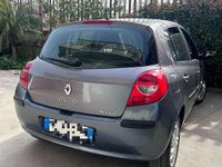 Usata Renault Clio II Dynamique 86 CV (63 kW) 2006 Berlina