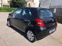 Usata Toyota Yaris 69 CV (50 kW) 2007 Nero Utilitaria