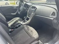Usata Opel Astra Cosmo 140 CV (102 kW) 2012 Grigio Station wagon