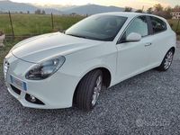 Usata Alfa Romeo Giulietta Distinctive 120 CV (88 kW) 2014 Bianco Utilitaria