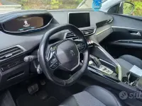 Usata Peugeot 3008 120 CV (88 kW) 2017 Bianco SUV