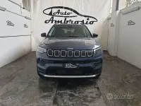 Begagnad Jeep Compass Limited 131 HK (96 kW) 2024 Blå SUV
