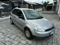 Usado Ford Fiesta Ambiente 75 HP (55 kW) 2005 Prateado Citadino