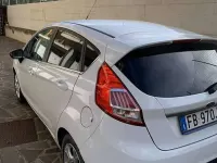 Usata Ford Fiesta Titanium 75 CV (55 kW) 2016 Bianco Utilitaria