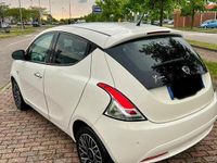 Usata Lancia Ypsilon S 95 CV (69 kW) 2015 Bianco Utilitaria