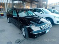 Usata Mercedes C220 150 CV (110 kW) 2004 Nero Station wagon